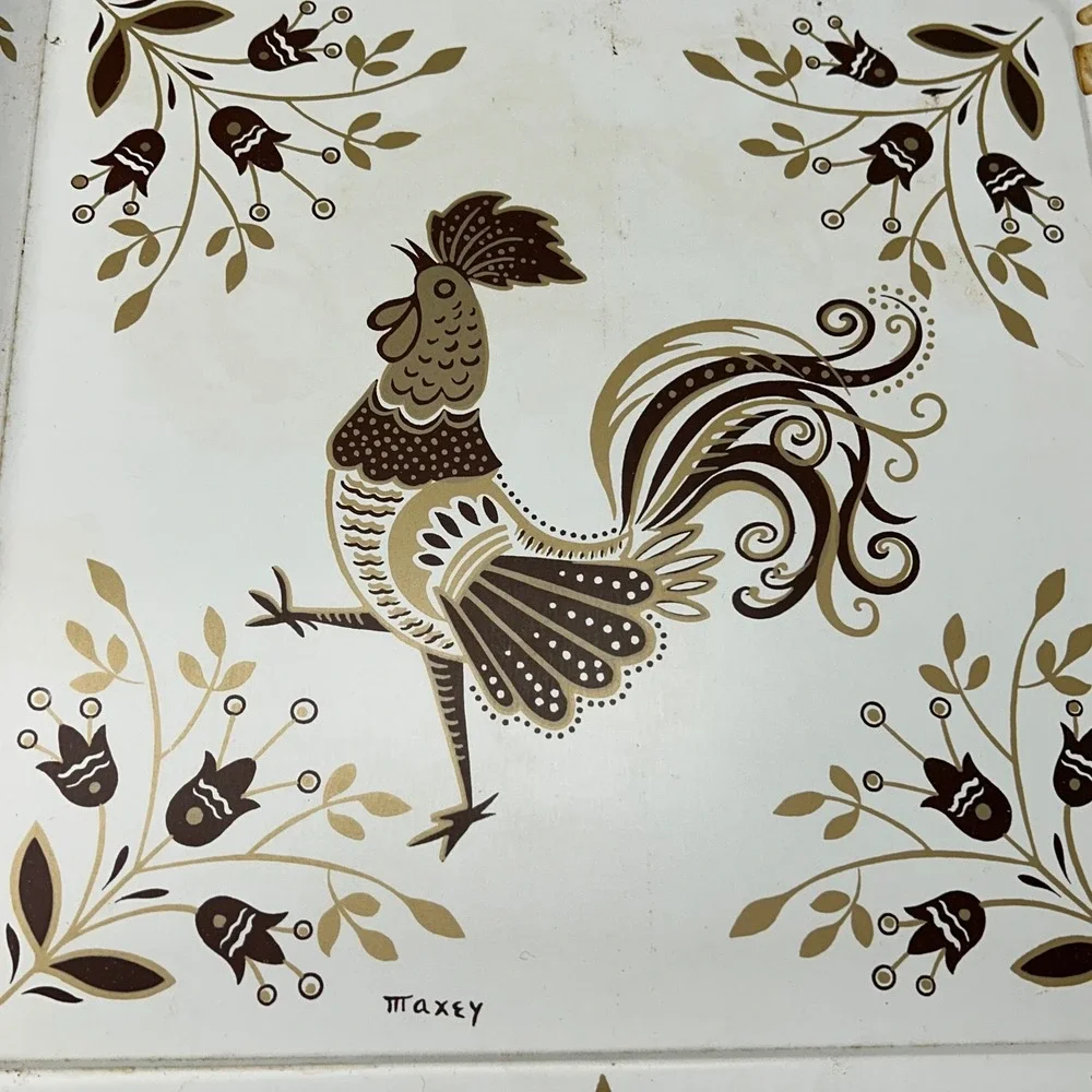 Vintage Maxey Rooster Metal Serving Trays Set of 2 Mid Century Folk Art Cream